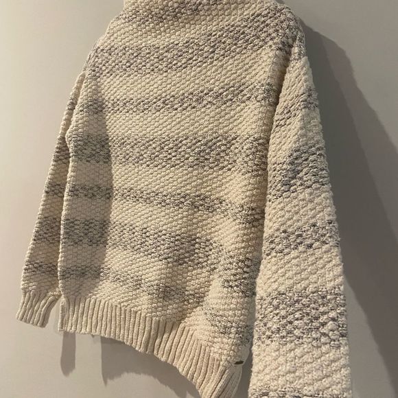 O’Neill Mock Neck Sweater - Picture 2 of 6